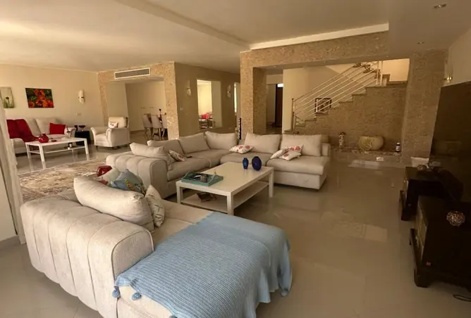 107966938 - Property Image 2