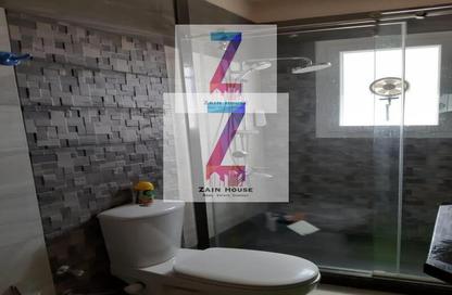 Chalet - 3 Bedrooms - 2 Bathrooms for rent in Mountain View - Ras Al Hekma - North Coast