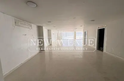 مساحات مكتبية - غرفة نوم - 1 حمام للايجار في مساكن شيراتون - شيراتون المطار - النزهة - القاهرة