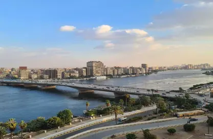 Apartment - 3 Bedrooms - 3 Bathrooms for sale in Nile St. - Dokki - Giza