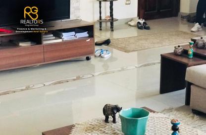 Roof - 3 Bedrooms - 3 Bathrooms for sale in 8th District - Sheikh Zayed City - Giza