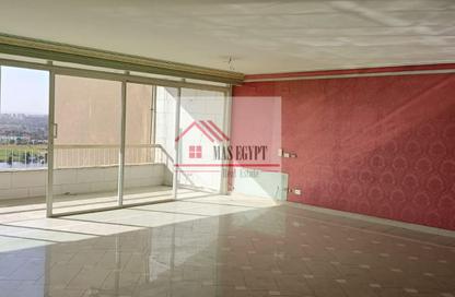 Apartment - 3 Bedrooms - 2 Bathrooms for sale in Cornish El Nile St. - Maadi - Hay El Maadi - Cairo Apartment - 3 Bedrooms - 2 Bathrooms for sale in Cornish El Nile St. - Maadi - Hay El Maadi - Cairo