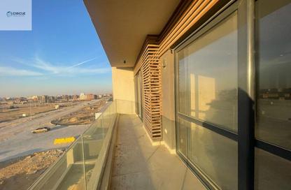 Apartment - 3 Bedrooms - 2 Bathrooms for sale in El Patio Oro - 5th Settlement Compounds - The 5th Settlement - New Cairo City - Cairo