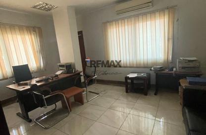 Show Room - Studio - 7+ Bathrooms for sale in Al Orouba St. - El Korba - Heliopolis - Masr El Gedida - Cairo