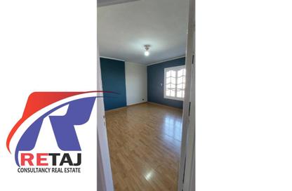 Apartment - 3 Bedrooms - 2 Bathrooms for rent in Dr Hassan Al Sherif St. - 8th Zone - Nasr City - Cairo