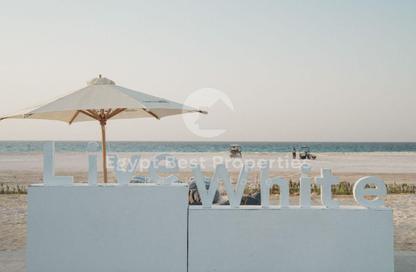 شاليه - 2 غرف نوم - 1 حمام للبيع في دايركشن وايت - راس الحكمة - الساحل الشمالي