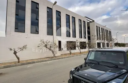 Office Space - 4 Bedrooms - 4 Bathrooms for sale in The Waterway Villas - Ext North Inves Area - New Cairo City - Cairo