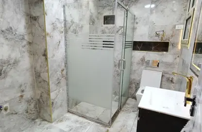 Apartment - 4 Bedrooms - 3 Bathrooms for sale in Gate 1 - Khofo - Hadayek El Ahram - Giza