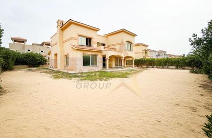 Villa - 5 Bedrooms - 5 Bathrooms for sale in Alex West - Alexandria Compounds - Alexandria