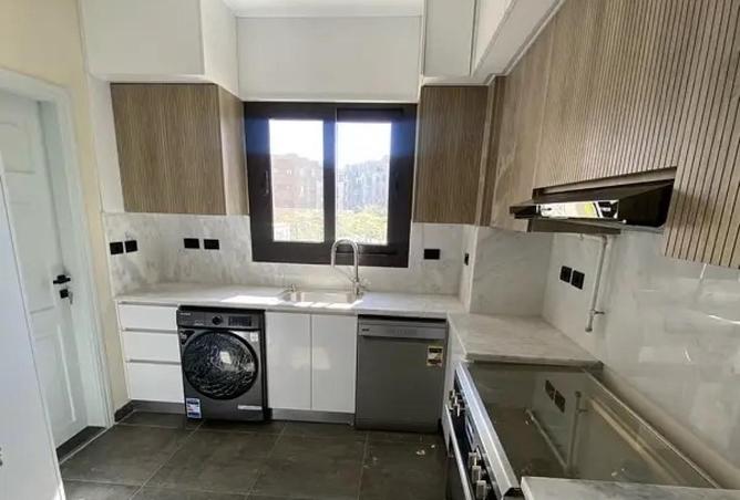 62404110 - Property Image 2