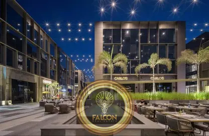 محل تجاري - استوديو - 5 حمامات للبيع في ذا واتر واى - المستثمرين الشمالية - مدينة القاهرة الجديدة - القاهرة