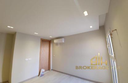Apartment - 2 Bedrooms - 2 Bathrooms for sale in Mountain View Hyde Park - 5th Settlement Compounds - The 5th Settlement - New Cairo City - Cairo