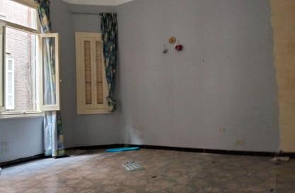 Apartment - 4 Bedrooms - 3 Bathrooms for sale in Ahmed Heshmat St. - Zamalek - Cairo Apartment - 4 Bedrooms - 3 Bathrooms for sale in Ahmed Heshmat St. - Zamalek - Cairo