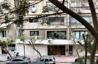 Apartment - 4 Bedrooms - 3 Bathrooms for sale in Ahmed Heshmat St. - Zamalek - Cairo Apartment - 4 Bedrooms - 3 Bathrooms for sale in Ahmed Heshmat St. - Zamalek - Cairo
