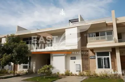 Townhouse - 3 Bedrooms - 4 Bathrooms for sale in Mountain View iCity - 5th Settlement Compounds - The 5th Settlement - New Cairo City - Cairo