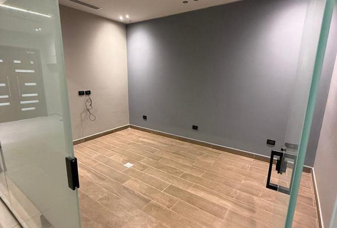 70104667 - Property Main Image