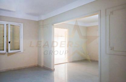 Apartment - 3 Bedrooms - 2 Bathrooms for rent in Abo Qir St. - Sporting - Hay Sharq - Alexandria Apartment - 3 Bedrooms - 2 Bathrooms for rent in Abo Qir St. - Sporting - Hay Sharq - Alexandria