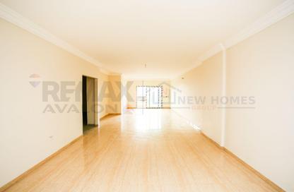 Apartment - 4 Bedrooms - 4 Bathrooms for sale in Laurent - Hay Sharq - Alexandria
