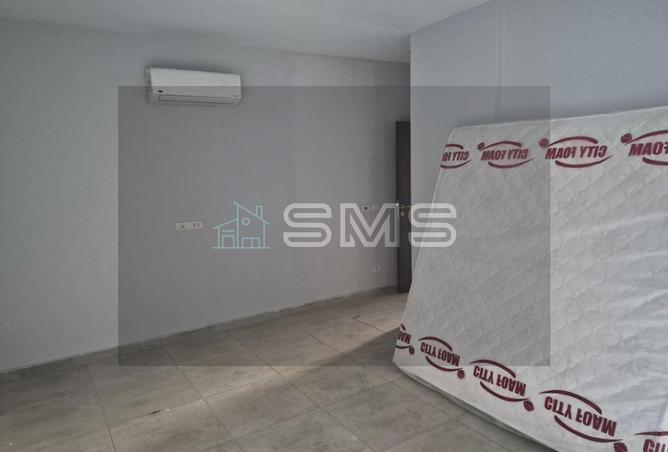 8620935 - Property Image 3