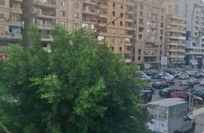 Apartment - 2 Bedrooms - 1 Bathroom for sale in Hassan Ma'moon St. - 6th Zone - Nasr City - Cairo