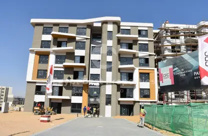 Apartment - 3 Bedrooms - 3 Bathrooms for sale in Hyde Park - New Cairo City - Cairo