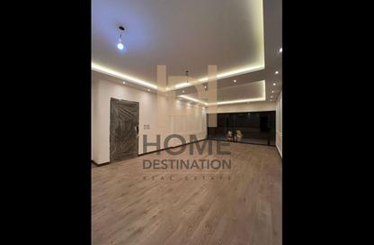 Apartment - 4 Bedrooms - 3 Bathrooms for rent in Lake View Residence - 5th Settlement Compounds - The 5th Settlement - New Cairo City - Cairo