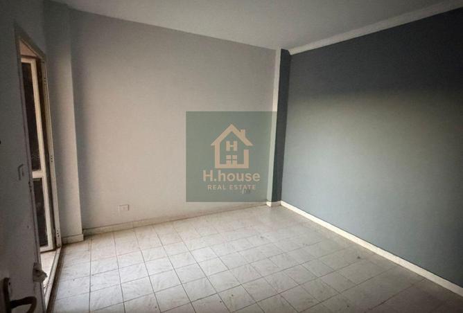 8637250 - Property Image 3