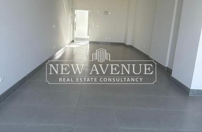 Office Space - 3 Bedrooms - 1 Bathroom for rent in The Waterway View - 90 Street - The 5th Settlement - New Cairo City - Cairo