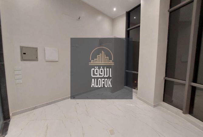 54504102 - Property Image 3