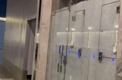 محل تجاري - استوديو - 1 حمام للبيع في ذا جيت بلازا مول - الحي العاشر - الشيخ زايد - الجيزة