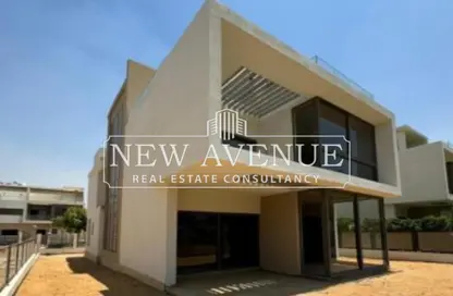 Villa - 3 Bedrooms - 5 Bathrooms for sale in Moon Residences - Fifth Square - The 5th Settlement - New Cairo City - Cairo