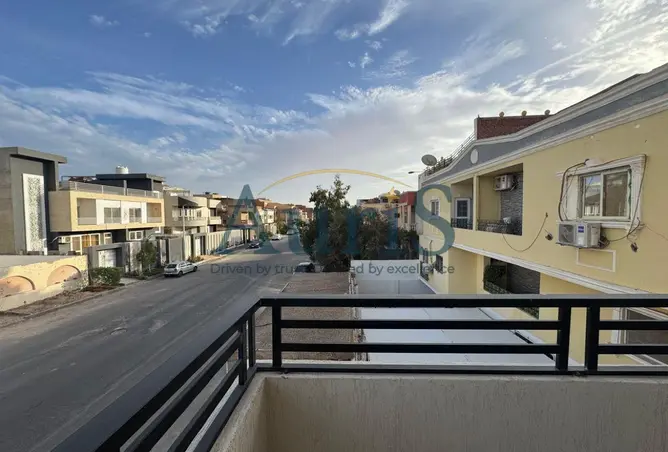 8608004 - Property Image 2