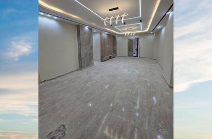 Apartment - 3 Bedrooms - 2 Bathrooms for sale in Gate 4 old - Horus - Hadayek El Ahram - Giza