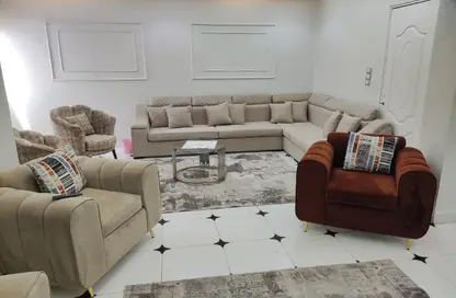 شقة - 3 غرف نوم - 2 حمامات للايجار في شارع عباس العقاد - المنطقة الأولى - مدينة نصر - القاهرة