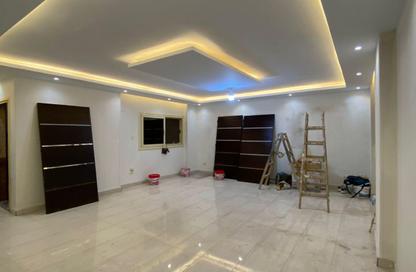 Apartment - 3 Bedrooms - 1 Bathroom for sale in Zahraa Madinat Nasr - Nasr City - Cairo Apartment - 3 Bedrooms - 1 Bathroom for sale in Zahraa Madinat Nasr - Nasr City - Cairo
