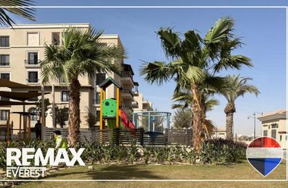 Apartment - 3 Bedrooms - 3 Bathrooms for rent in Village West - Sheikh Zayed Compounds - Sheikh Zayed City - Giza