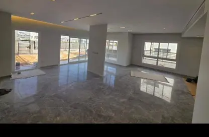 Twin House - 4 Bedrooms - 5 Bathrooms for rent in Hyde Park - New Cairo City - Cairo