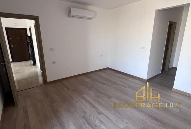 74312380 - Property Image 2