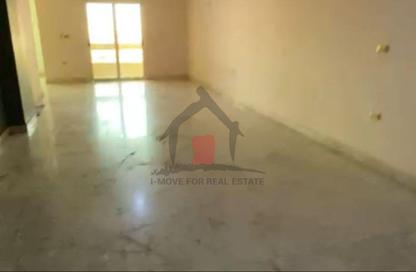 Apartment - 3 Bedrooms - 2 Bathrooms for rent in Al Mostathmir El Saghir - 10th District - Sheikh Zayed City - Giza