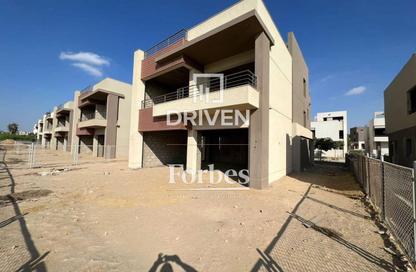 Villa - 4 Bedrooms - 5 Bathrooms for sale in The Crown - Cairo Alexandria Desert Road - 6 October City - Giza
