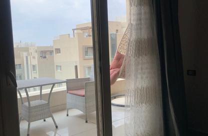 (بنتهاوس  (روف - 3 غرف نوم - 3 حمامات للايجار في ذا فيلدج - المستثمرين الجنوبية - مدينة القاهرة الجديدة - القاهرة