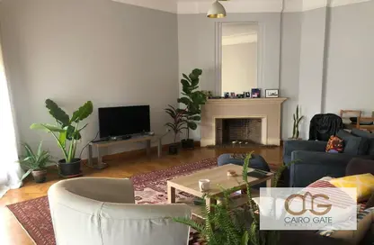 Apartment - 2 Bedrooms - 2 Bathrooms for rent in Mohamed Maraashly St. - Zamalek - Cairo