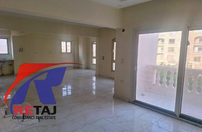 Apartment - 3 Bedrooms - 2 Bathrooms for sale in Durrat Al Qahira - North Investors Area - New Cairo City - Cairo