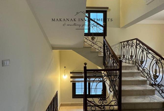 98829392 - Property Image 2