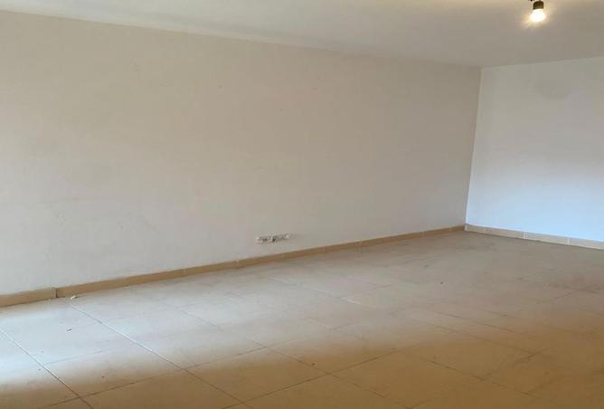 8704843 - Property Image 3