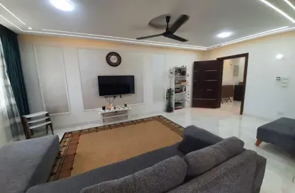 Penthouse - 3 Bedrooms - 3 Bathrooms for sale in El Maamoura Pearl - 6 October Compounds - 6 October City - Giza