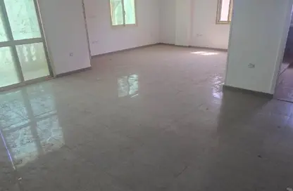 شقة - 3 غرف نوم - 2 حمامات للبيع في شارع 155 - الحي الرابع - التجمع الخامس - مدينة القاهرة الجديدة - القاهرة