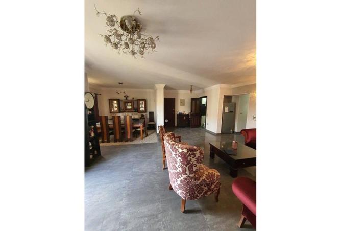 98004098 - Property Image 2