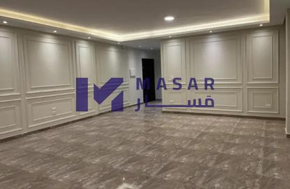 شقة - 3 غرف نوم - 2 حمامات للبيع في شارع 17 - الحي الثالث - التجمع الخامس - مدينة القاهرة الجديدة - القاهرة