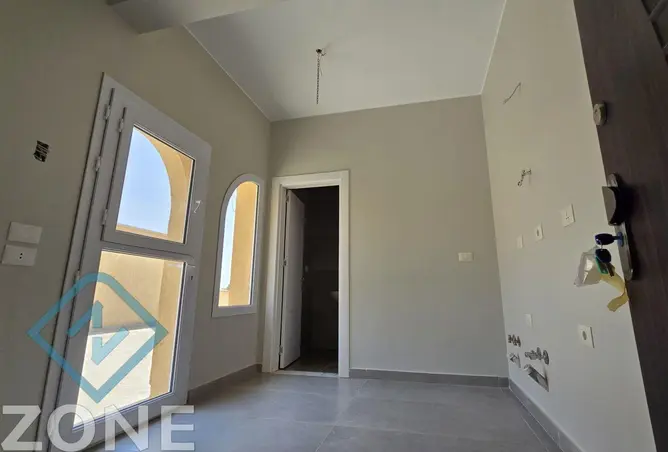 112704316 - Property Image 2